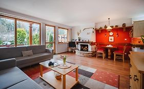 Apartamenty Viva Maria Apart Zakopane SPA z basenem, jacuzzi i parkingiem